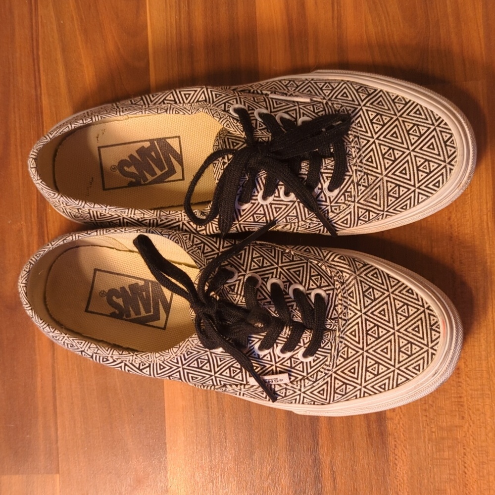Geometric Vans - Picture 3 of 6